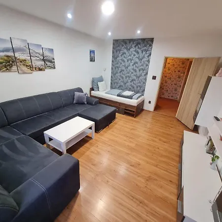 Malebný Rodinný Dům V Přírodě, Sauna, Bbq Trinec