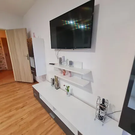 Malebný Rodinný Dům V Přírodě, Sauna, Bbq Apartmán Trinec